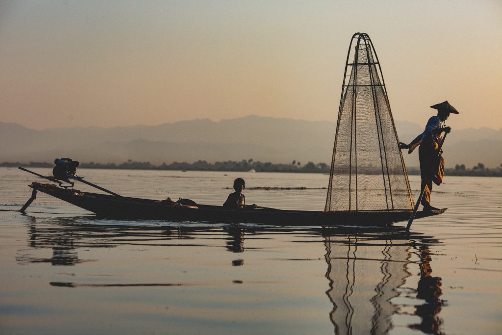 Khám phá hồ Inle